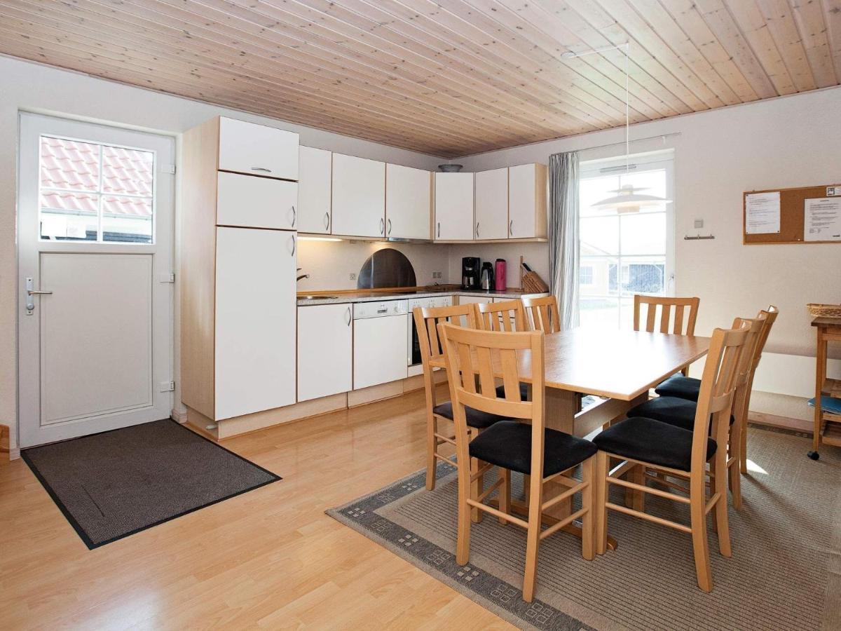 6 Person Holiday Home On A Holiday Park In Grasten Bagian luar foto